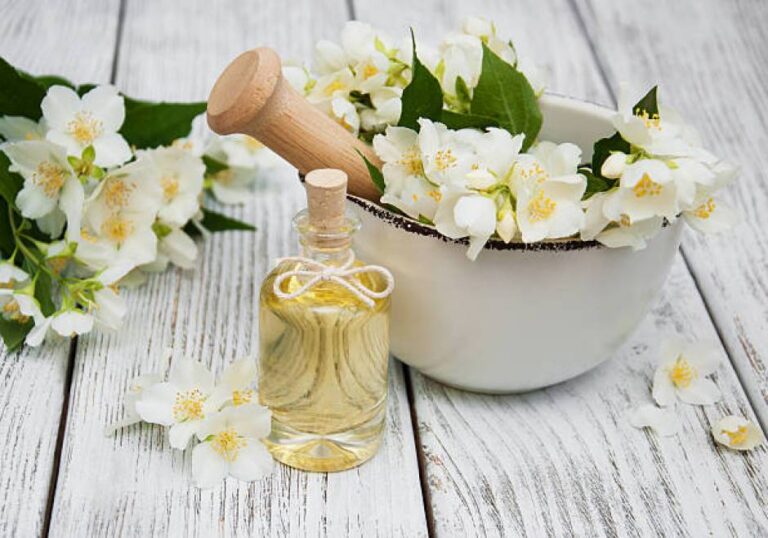 Night Blooming Jasmine Essential Oil: Here Are Interesting Facts About This Magical Oil