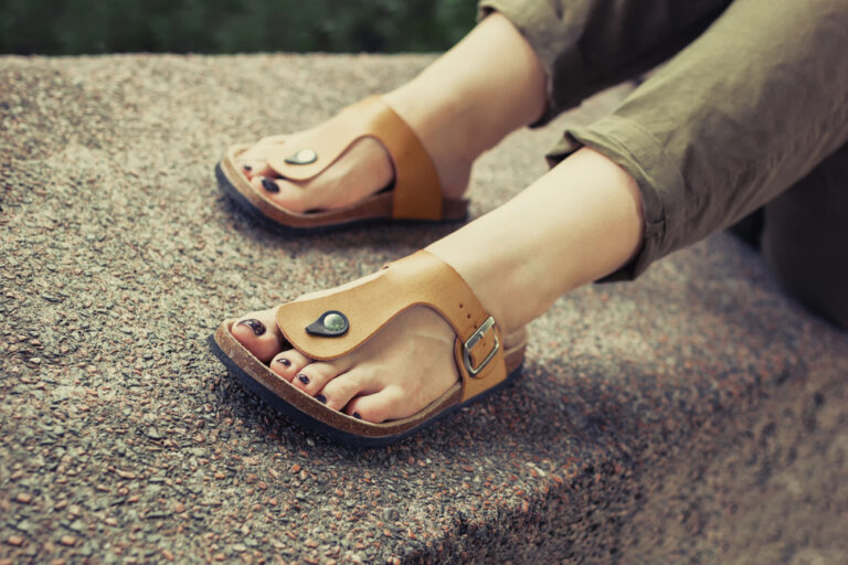 How to Choose the Right Leather Sandals