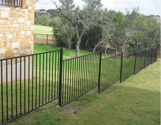 How to install metal fence panels