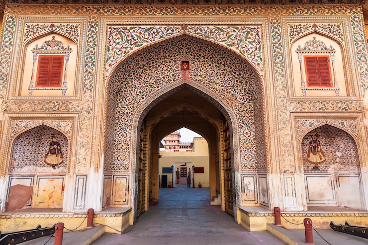 Why Foreign Tourists Choose Jaipur Sightseeing Tour?