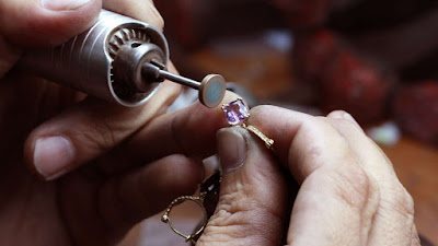 <strong>The Importance Of Professional Jewellery Valuation</strong>