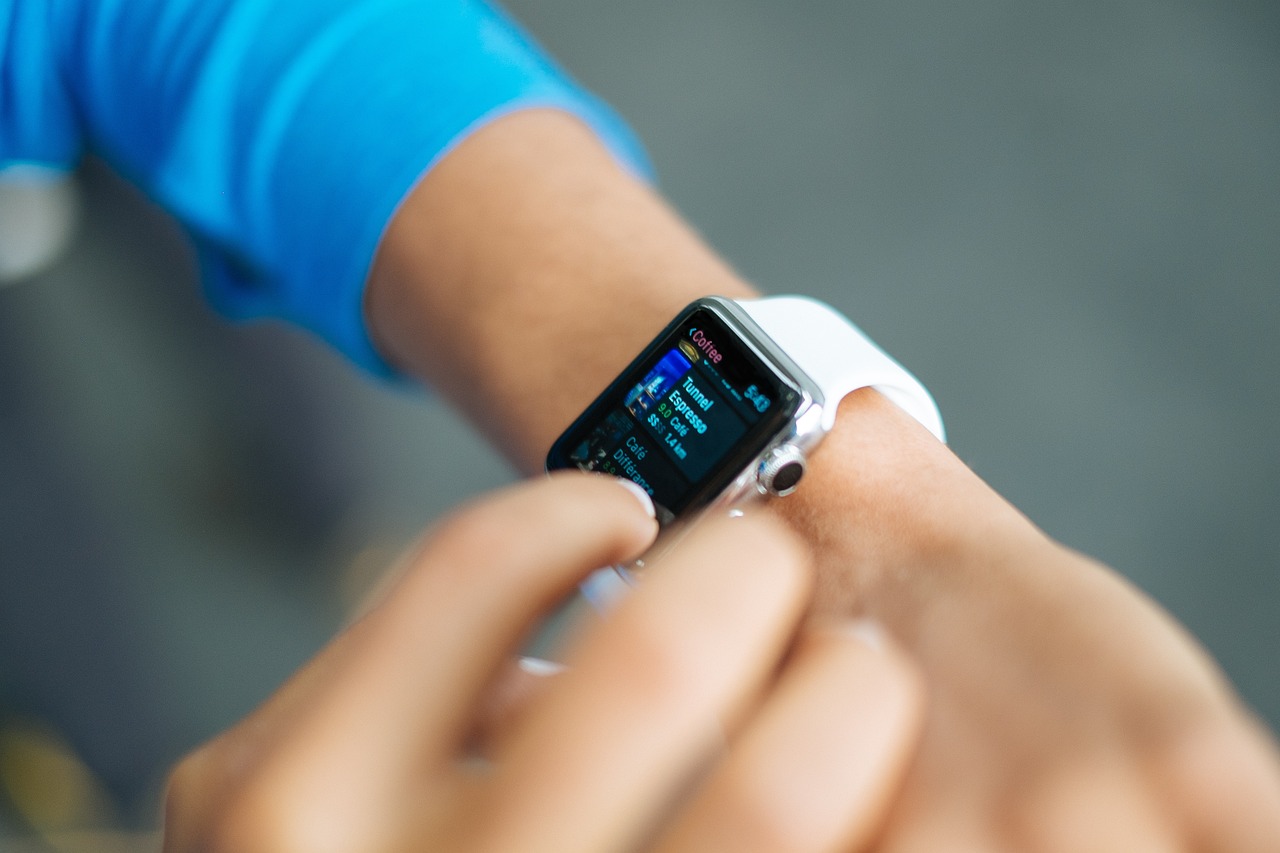 Questions To Ask Before Buying a Smart Watches for Women