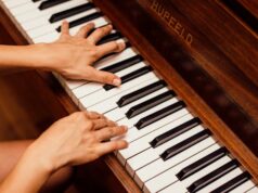 How to Dismantle a Piano for Moving: A Step-by-Step Guide Piano