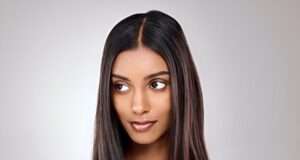 The Chic Shift: Why Sleek Tresses Are Making a High-Fashion Comeback Chic Shift